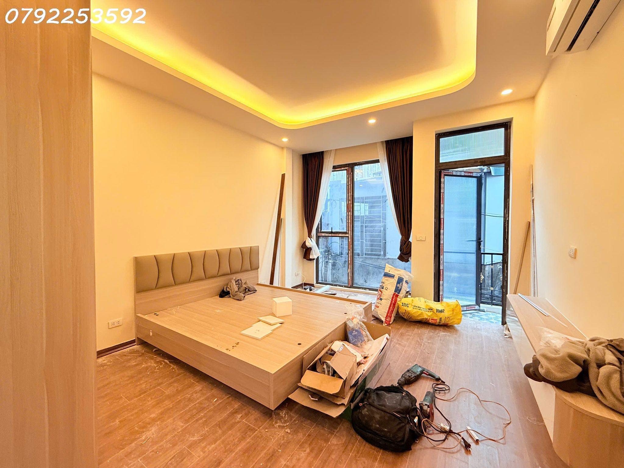 Bán Nhà! Văn Chương. Đống Đa. 27-30m x 4 tầng. Mặt Tiền 5m. Giá bán 7.5 tỷ. 5