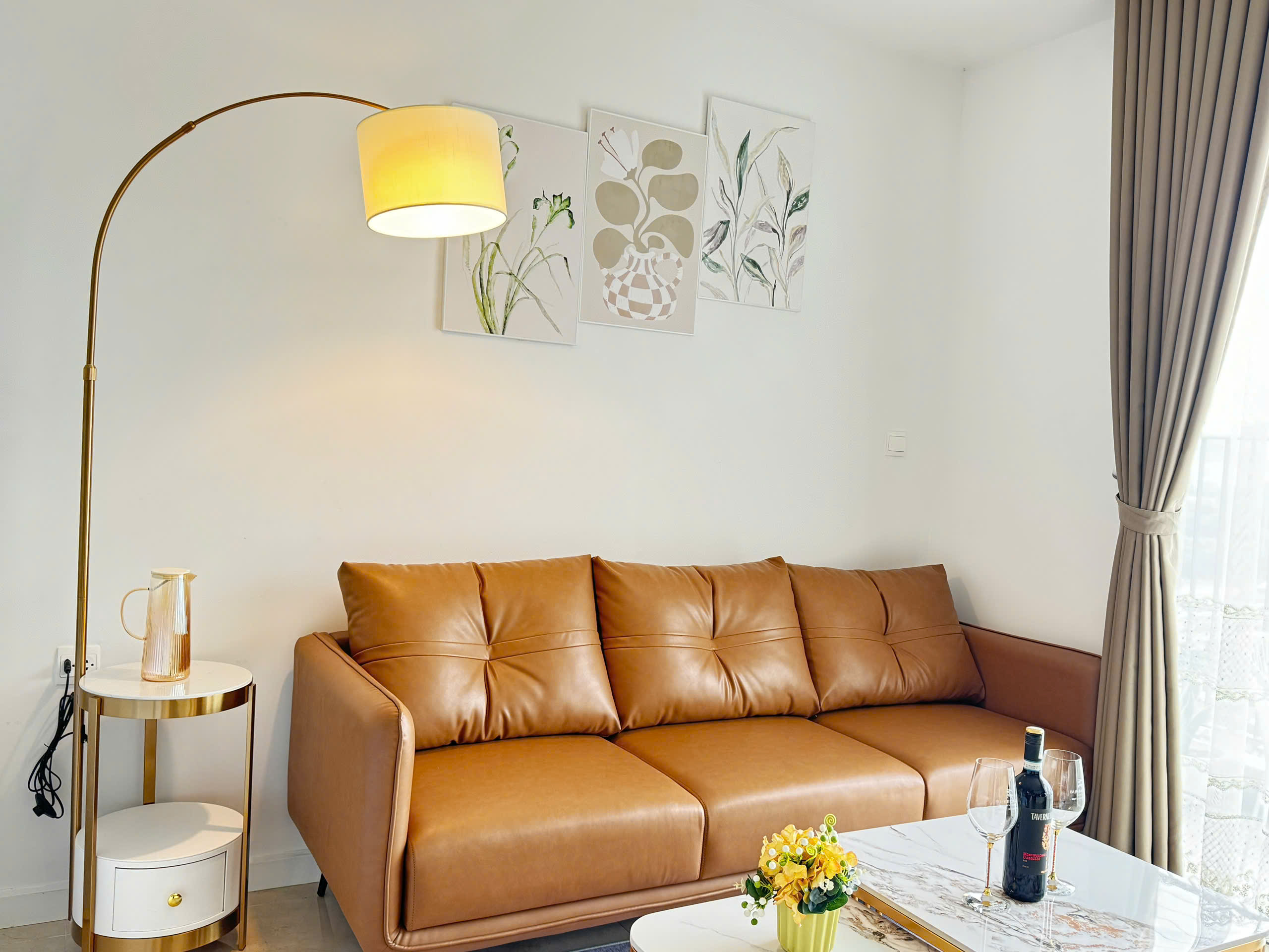 Cần bán căn 1PN VIEW HỒ VINHOMES D'CAPITALE - sổ lâu dài