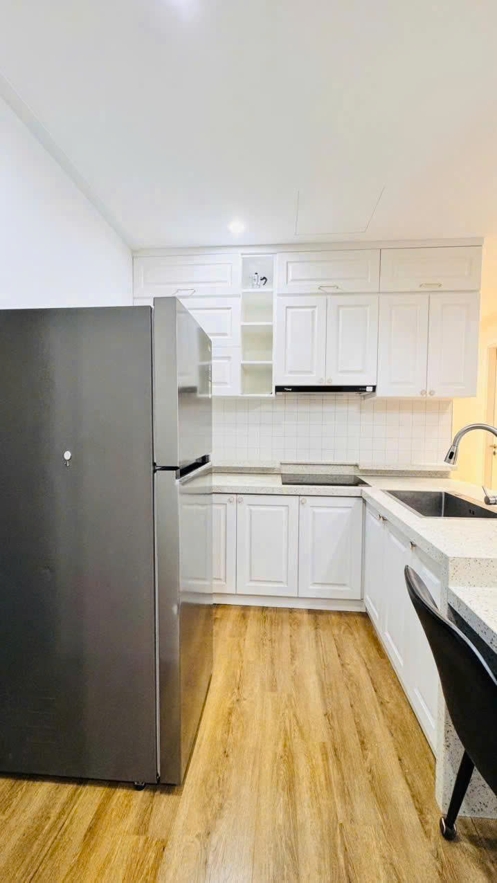 Cần bán căn 3PN-85m2 VINHOMES D'CAPITALE - TÒA C3 view hồ 2