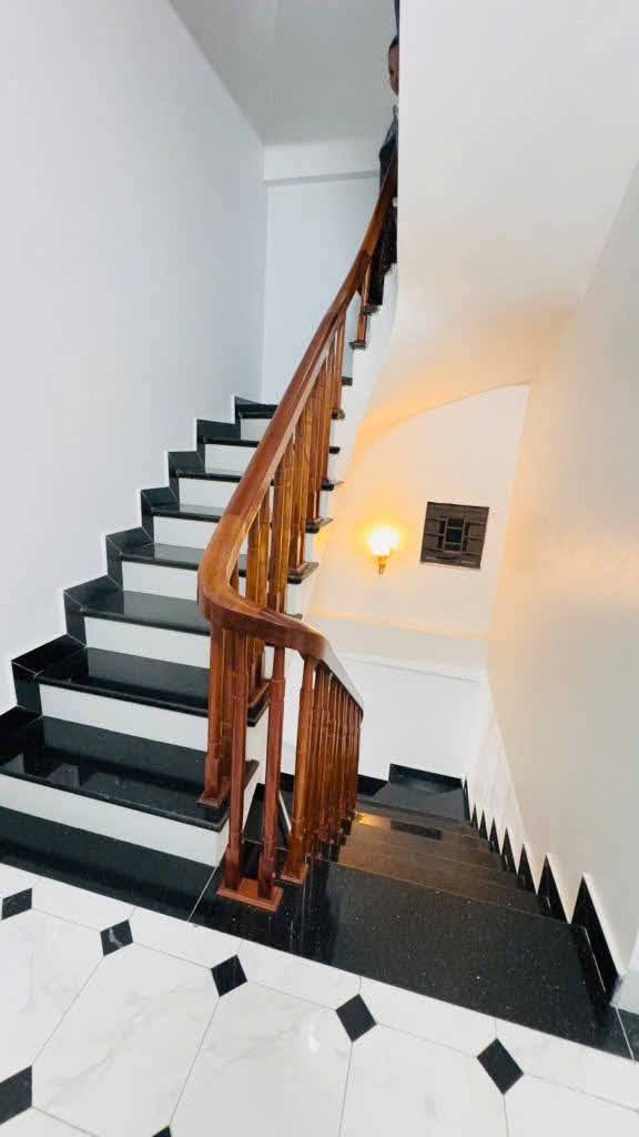 BÁN NHÀ 3 TẦNG XÂY MỚI PHÚ DIỄN – BẮC TỪ LIÊM – GẦN QL32, CẦU DIỄN – HƠN 4 TỶ 2