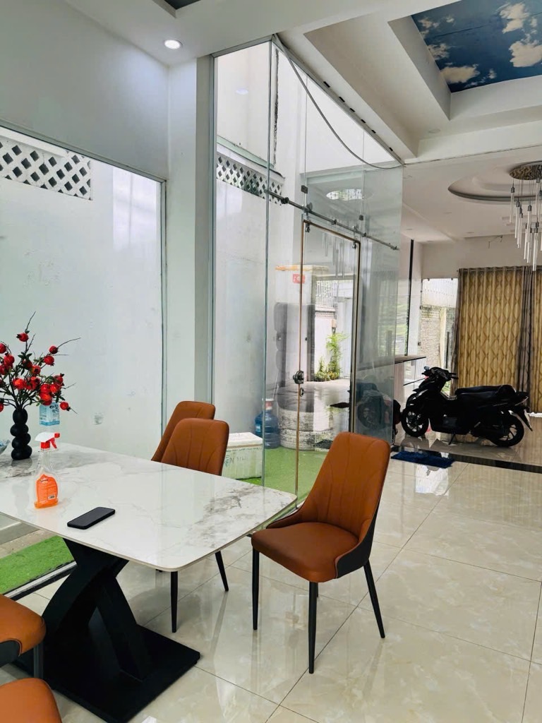 Biệt thự công viên 7x19  giáp Quận 8 Ấp 5 Bình Hưng Bình Chánh chỉ 15 tỷ 5- 0931172218 4