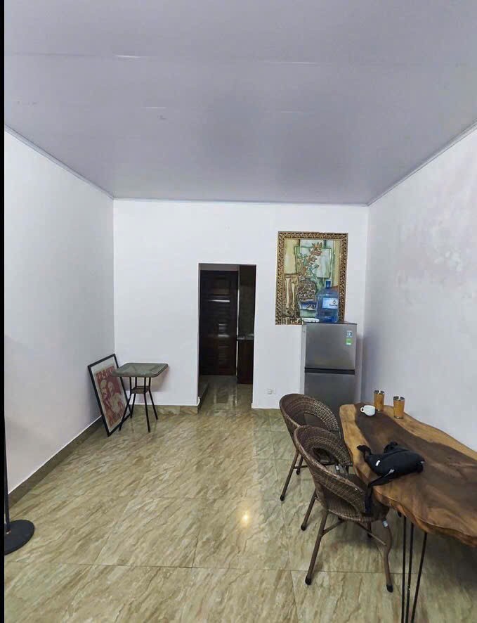 Cho thuê nhà nguyên căn ngõ phố Thợ Nhuộm Hoàn Kiếm 30m x 3T giá 13.5 triệu FULL ĐỒ