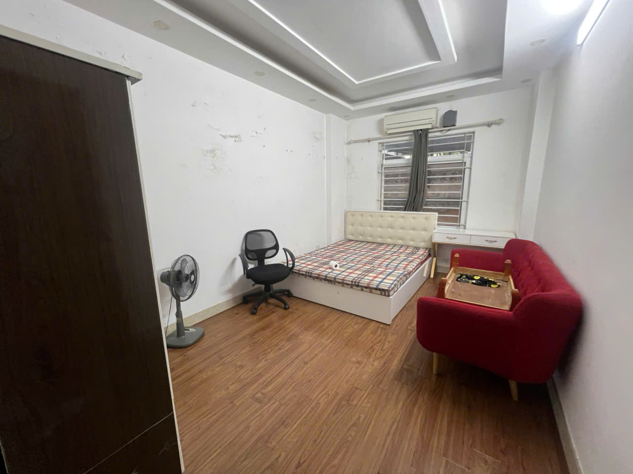 Cho thuê CHDV Giải Phóng, Hoàng Mai 50m x 5T, 6PN4VS giá 18TR, 1KM ra Bách Kinh Xây