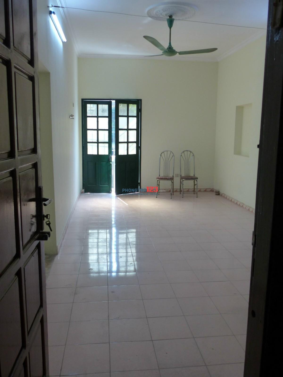 Cho thuê nhà tập thể  Nguyễn Công Trứ, Phường Phố Huế, Hai Bà Trưng 110m giá 9.5 triệu