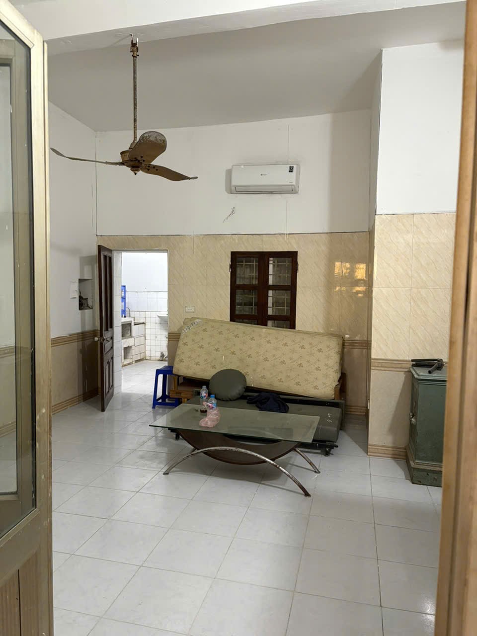 Cho thuê nhà riêng Lò Đúc - Hai Bà Trưng 75m x 2 tầng giá 9.5tr Ở NHÓM 10 NGƯỜI 2