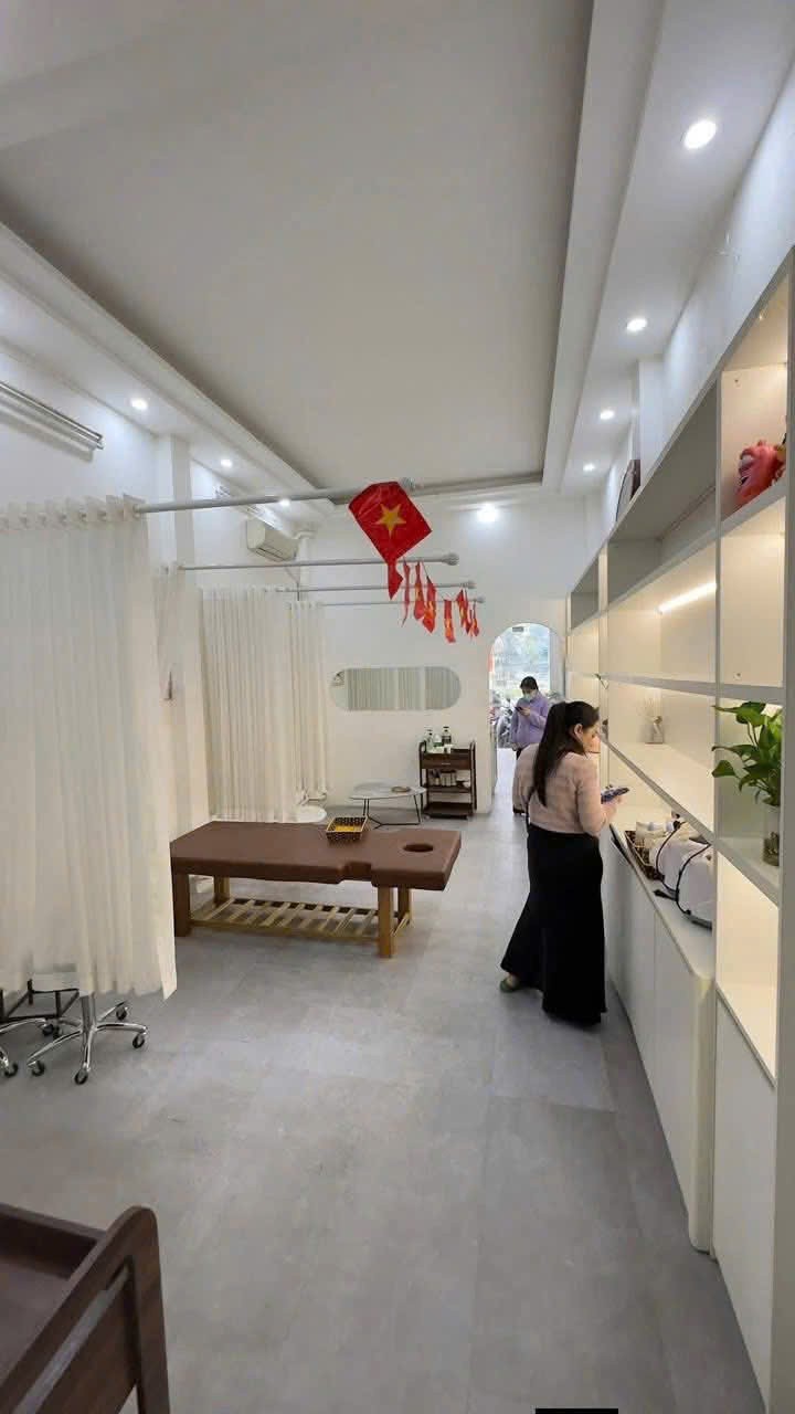 Cho thuê nhà mặt phố KHƯƠNG ĐÌNH - THANH XUÂN 75m x 4 tầng giá 26 triệu 2