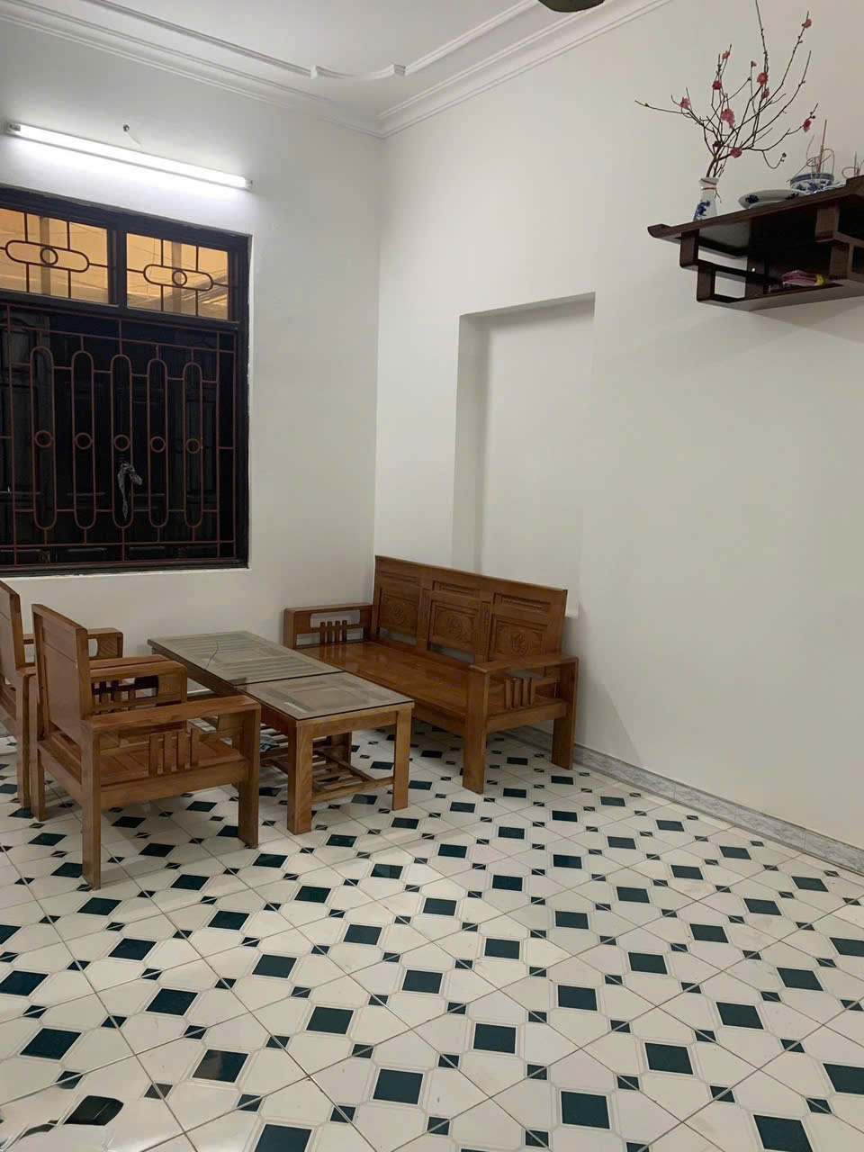 Cho thuê nhà ngõ 175 Lạc Long Quân,  Nghĩa Đô, Cầu Giấy 60m x 3T giá 9 triệu