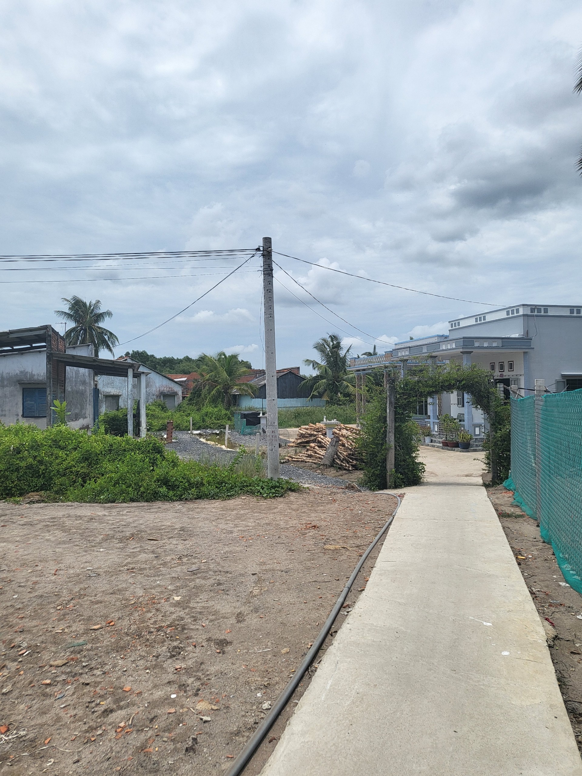 Đất vườn giá rẻ 883m2 xã Tân Chánh trọn sổ chỉ 480tr 2