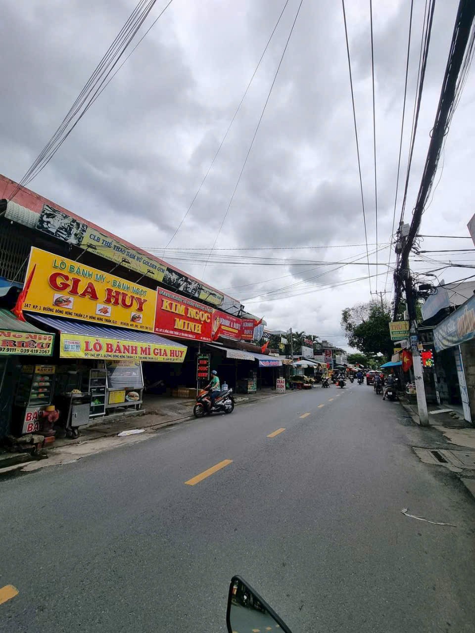 NHÀ CẤP 4 (4x20) 2 MẶT TIỀN TRƯỚC SAU HẺM SONG HÀNH TRƯỜNG CHINH 4