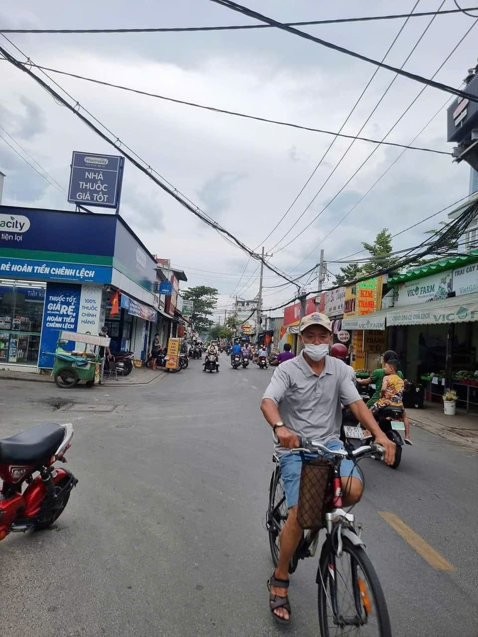 NHÀ CẤP 4 (4x20) 2 MẶT TIỀN TRƯỚC SAU HẺM SONG HÀNH TRƯỜNG CHINH 3