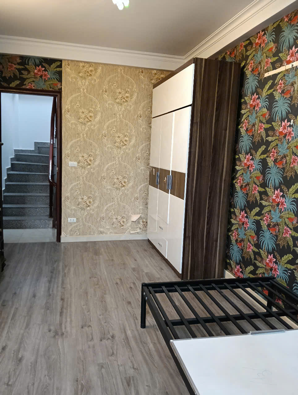 Bán gấp giá rẻ mặt phố Tả Thanh Oai 33m, Cấp 4, mặt tiền 3m, 1.38 tỷ, Thanh Trì. 3