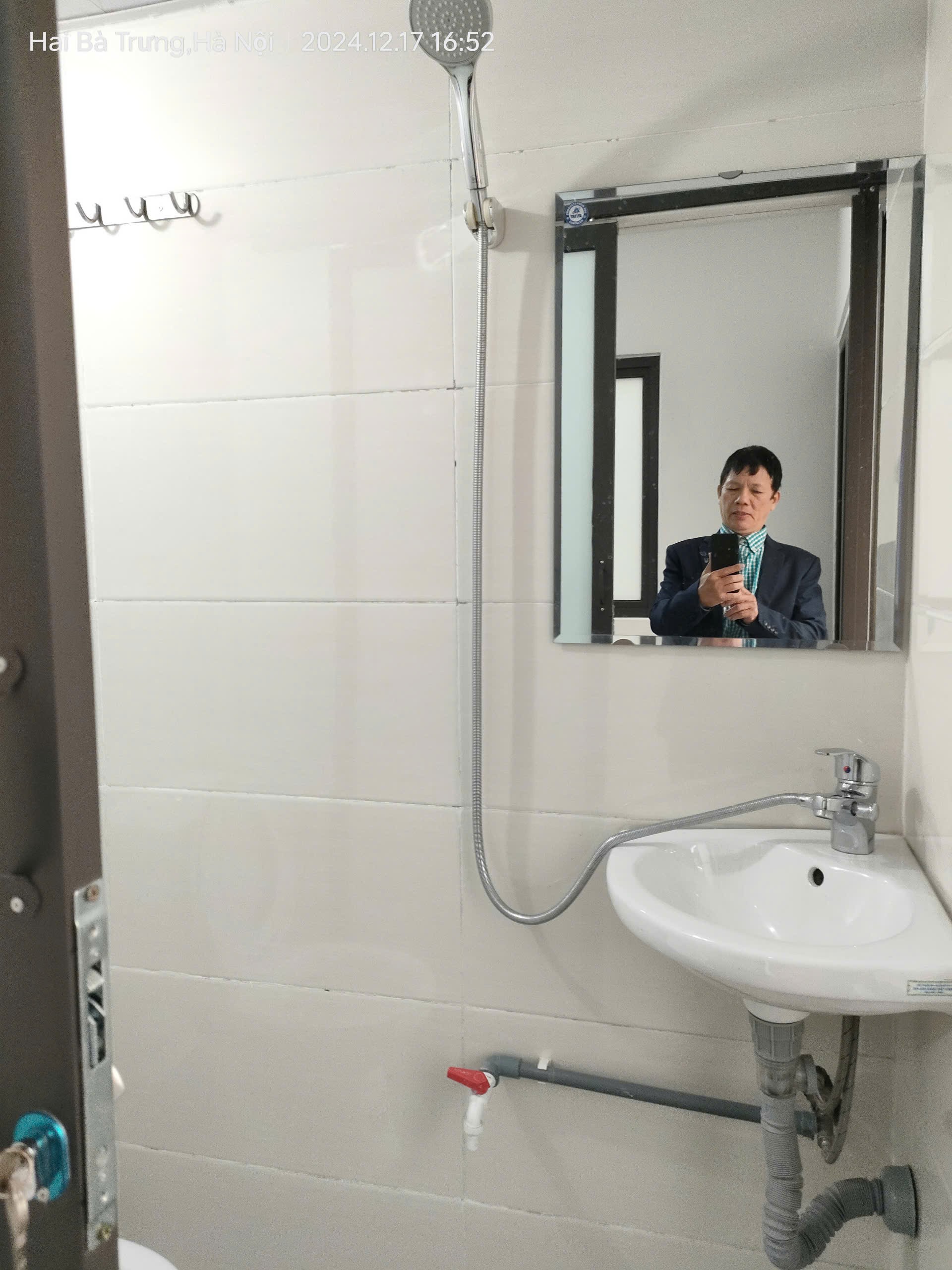 Bán gấp giá rẻ Bạch Đằng 26m/29mt2, 5 tầng, mặt tiền 3m, 4.2 tỷ Hai Bà Trưng. 2