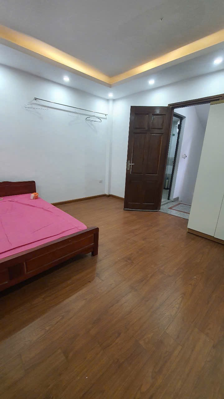 Bán gấp giá rẻ mặt phố lô góc ô tô, kinh doanh Tương Mai 31m/38mT2, 3 tầng, mt 3.4m/7.4m, 12.5 tỷ 3