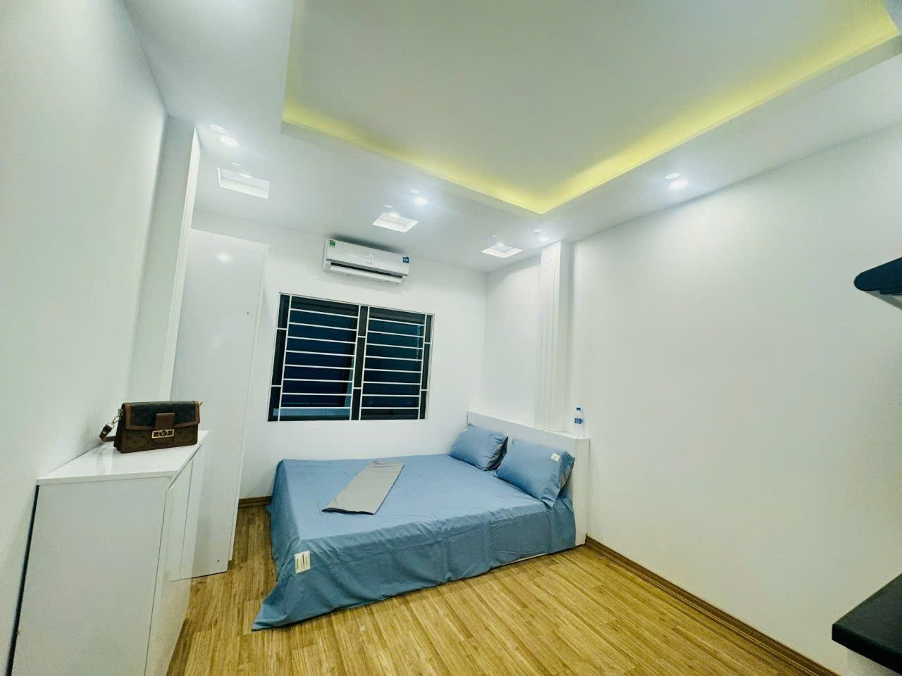 Bán gấp giá rẻ Nguyễn Trãi 30m, tầng 4, mặt tiền 4.5m, 1.18 tỷ Thanh xuân.