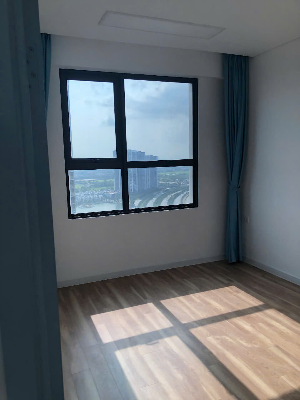 Cần bán Căn hộ chung cư dự án Vinhomes D'Capitale, Diện tích 83m², Giá Thương lượng 5