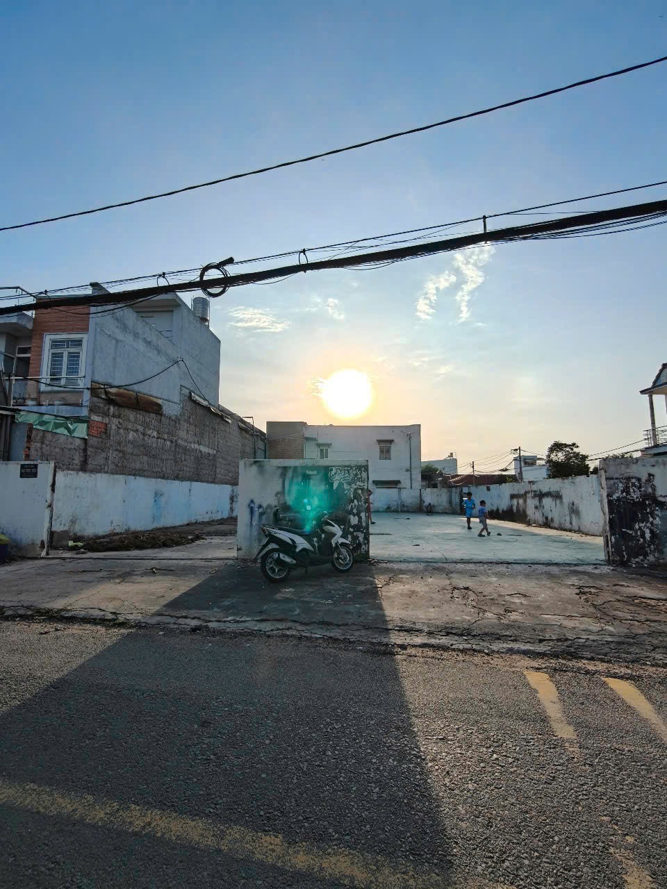 ĐẤT + NHÀ THỔ CƯ 100% ĐƯỜNG TẢI LỚN TRUNG ĐÔNG 7, THỚI TAM THÔN 3