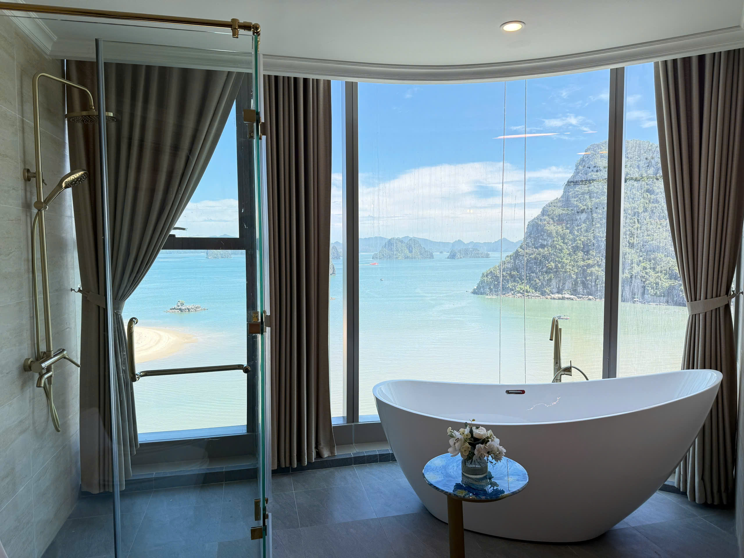 Mở bán quỹ căn hộ siêu dòng tiền 8%/năm với vốn ban đầu 1tỷ tại Đặc Khu KT Vân Đồn, Htls 0%/24Th 5