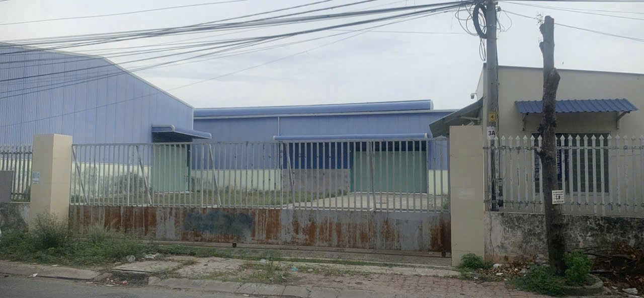 Bán nhà xưởng Tân Khánh, TP Tân An, 3000m2, full thổ, giá 36 tỷ 4
