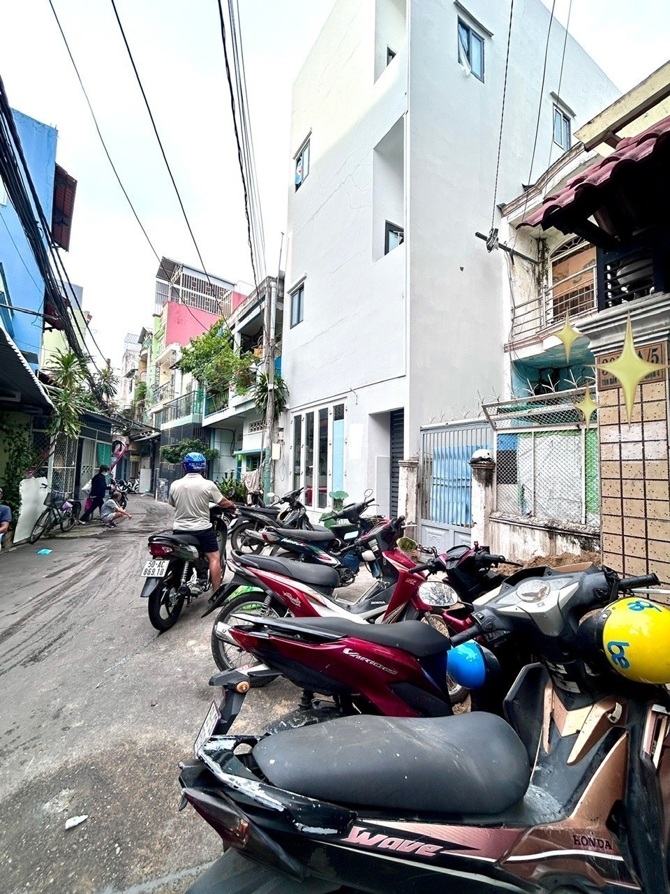 BÁN NHÀ Đ.TÔN ĐẢN- NGANG NỞ HẬU TÀI LỘC- TRƯỚC NHÀ RỘNG 8M- GIAO THƯƠNG VỚI TÔN THẤT THUYÊT VÀ 2