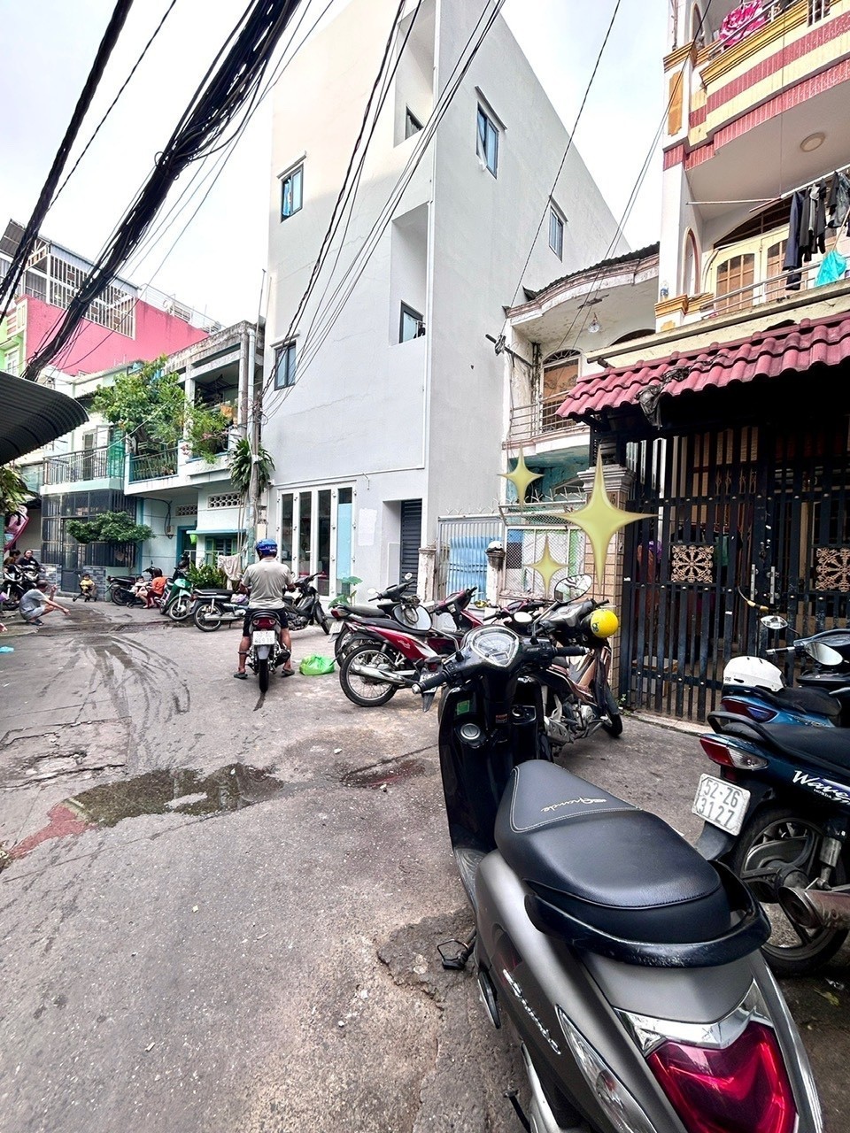 BÁN NHÀ Đ.TÔN ĐẢN- NGANG NỞ HẬU TÀI LỘC- TRƯỚC NHÀ RỘNG 8M- GIAO THƯƠNG VỚI TÔN THẤT THUYÊT VÀ 5