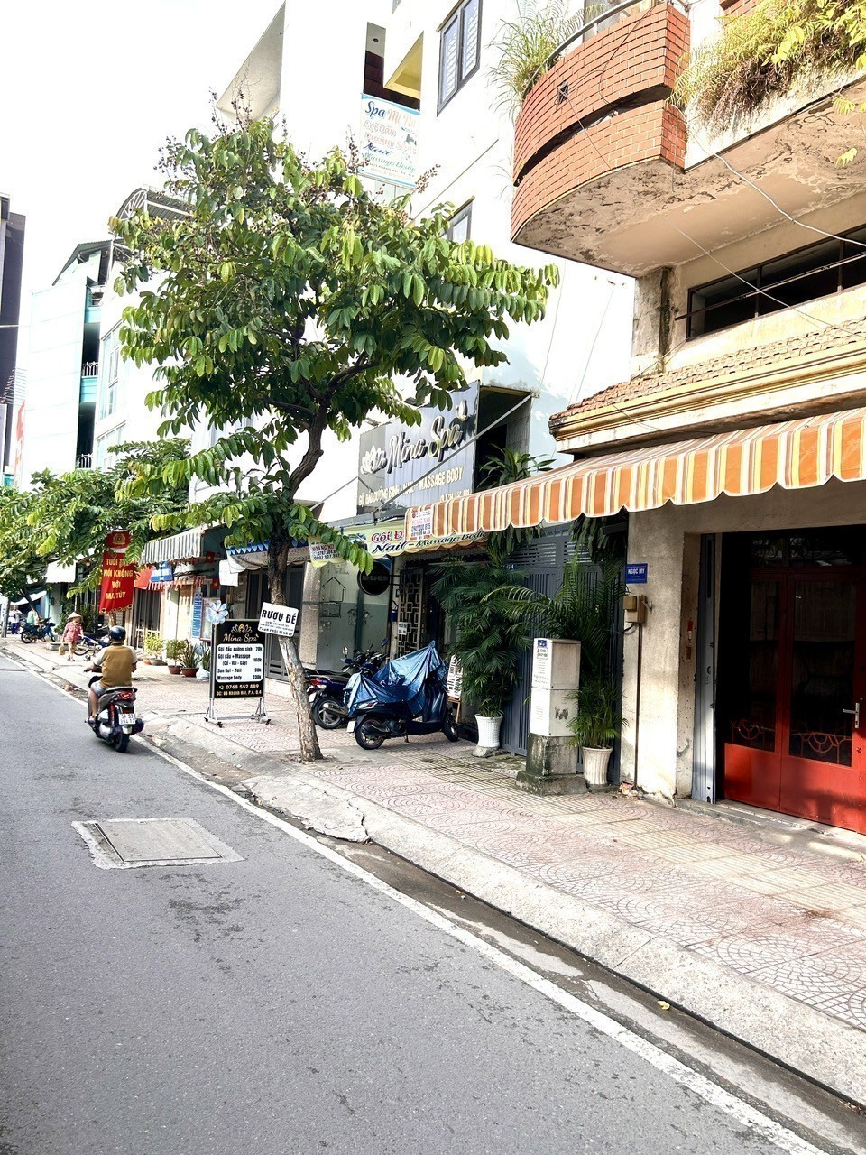 BÁN MT KINH DOANH Đ.KHÁNH HỘI- CHỈ 6.6T THÔI- GIAO THƯƠNG GIỮA TÔN THẤT THUYẾT VÀ BẾN VÂN ĐỒN- GẦN 2