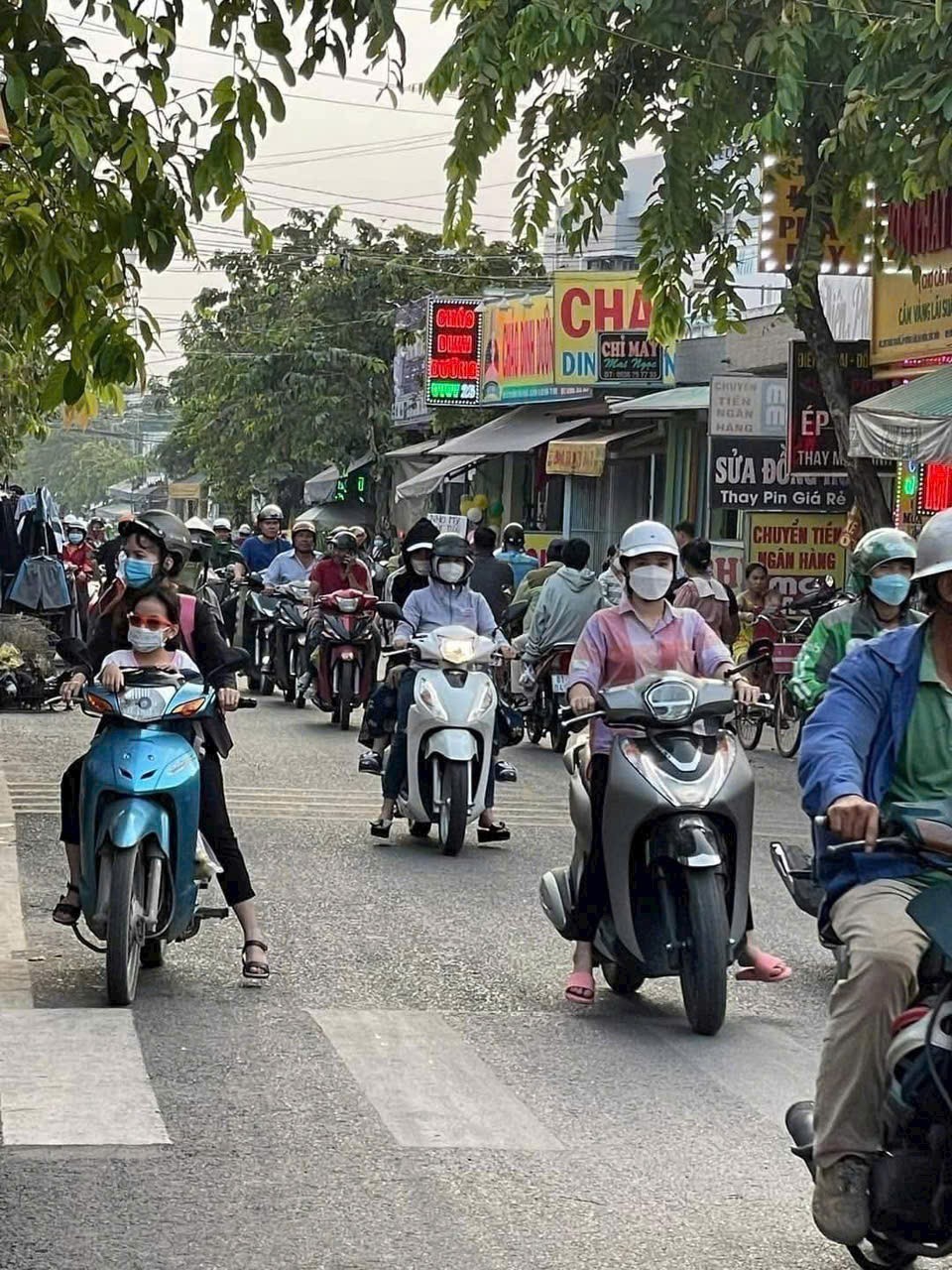 XƯỞNG MẶT TIỀN NGUYỄN THỊ THỬ – HÓC MÔN – DÒNG TIỀN 40TR/THÁNG 3