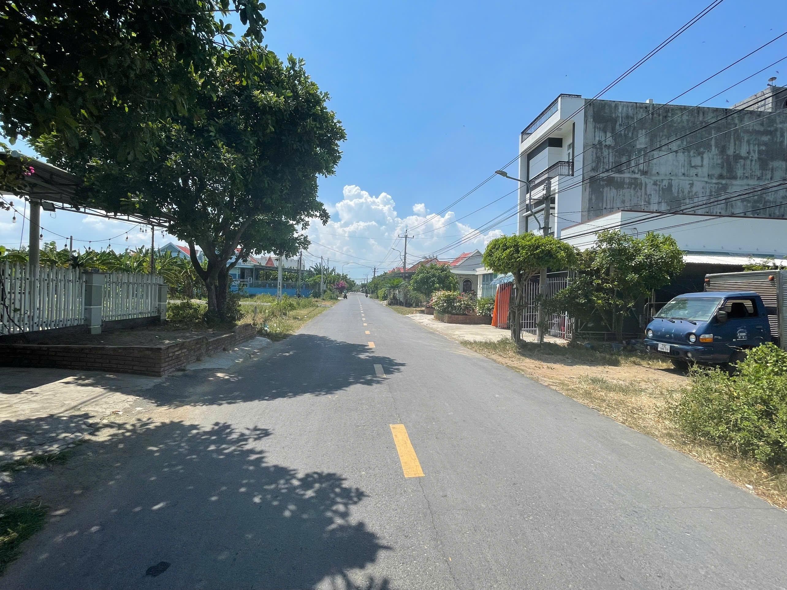 hạ giá bán nhanh mặt tiền đường nhựa Bến Đò Phường Hòa Thắng Khánh Hòa 0985451850