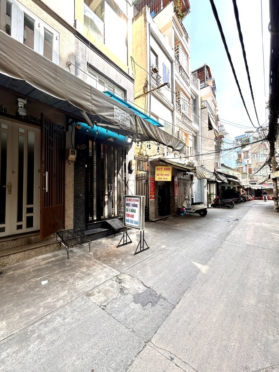 NHỈNH 4T CÓ NGAY NHÀ MT Đ.SÔ- XE HƠI ĐẬU CỬA- THÔNG RA KHÁNH HỘI- TÔN THẤT THUYẾT- ĐẾN BẾN VĂN ĐỒN. 2