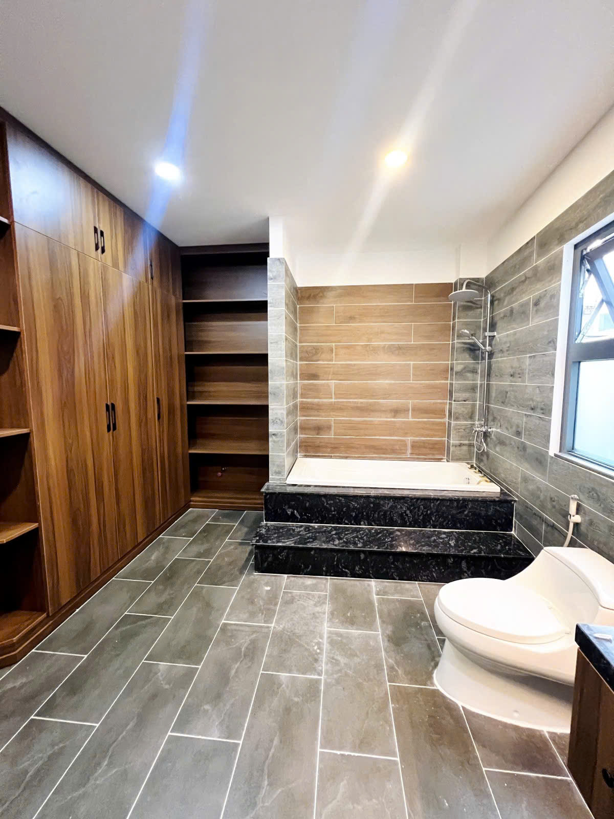 SIÊU PHẨM MẶT TIỀN KINH DOANH TRẦN THỦ ĐỘ 45M2 4 TẦNG NỘI THẤT CAO CẤP CHỈ 8.9 TỶ 9