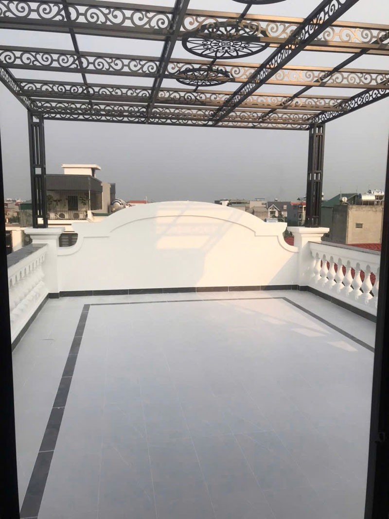 Bán gấp trong 15 ngày 76,5m2 nhà 8 tầng thang máy mặt ngõ 68/79 Nguyễn Văn Linh. Đường 3 ô tô tránh 11