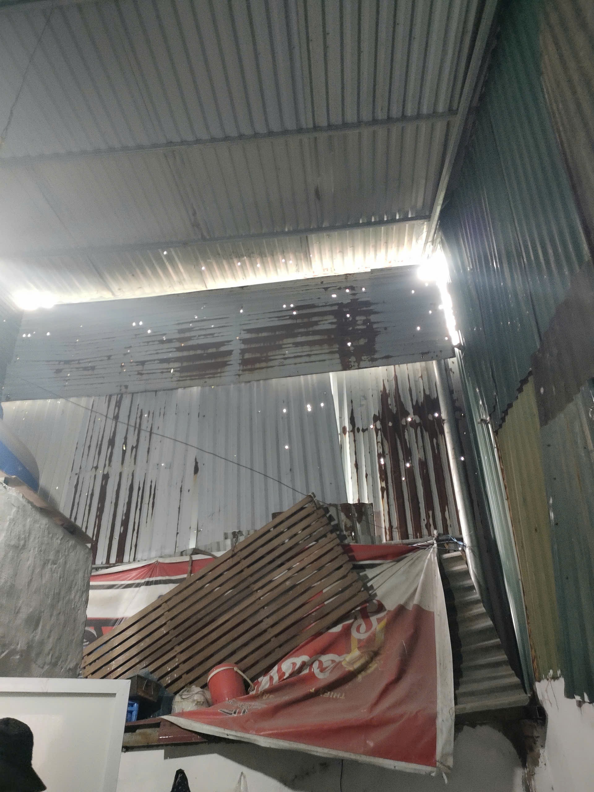 Bán gấp giá rẻ Giải Phóng 31m, 1.5 tầng, mặt tiền 4.5m, hạ chào thêm 220tr còn 780 triệu, Hoàng