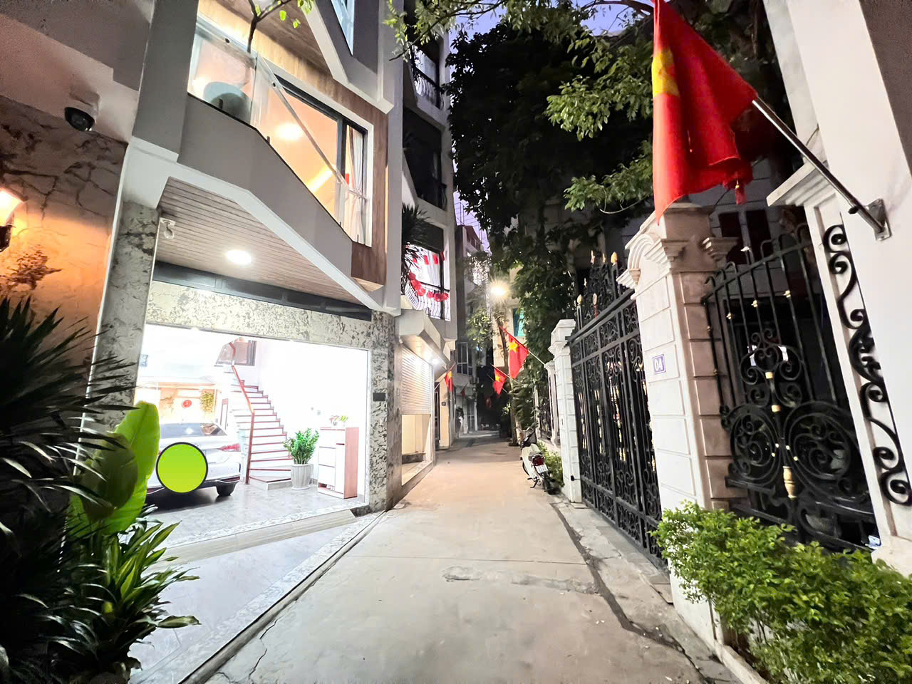 TẤT TAY TRẬN U23 VN - TQ: Bán tháo nhà ngõ 137 Việt Hưng 47m2 x 5T, GIẢM GIÁ 'SỐC' ĐỂ CỨU CHỦ! 5