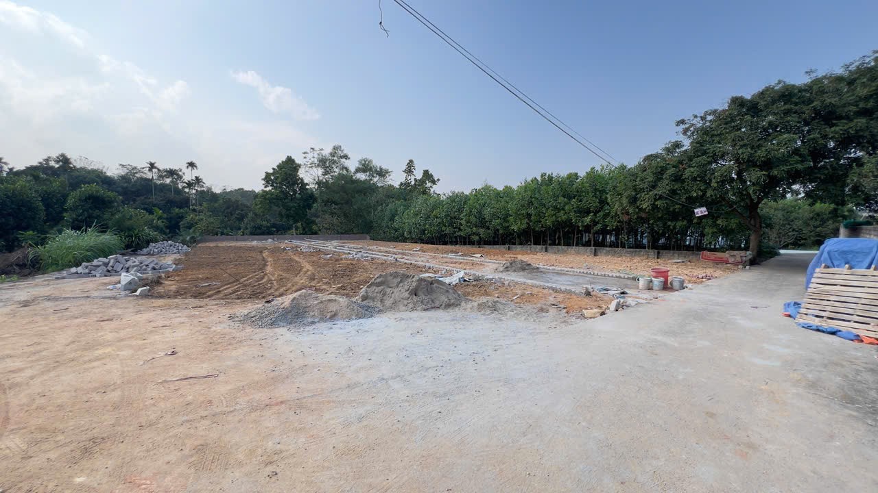 NHỈNH TỶ SỞ HỮU 52m LÔ GÓC 2 MẶT TIỀN – P. TÙNG THIỆN, SƠN TÂY 2