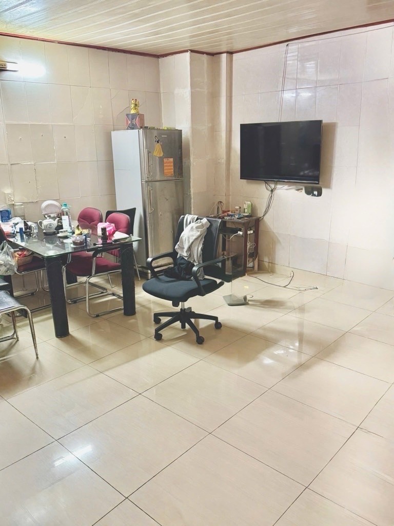 NHÀ BÁN  2 MT- NỞ HẬU 7.7M TÀI LỘC - Đ.XÓM CHIẾU - GIAO THƯƠNG TÔN ĐẢN- TÔN THẤT THUYẾT - GẦN CHỢ, 5