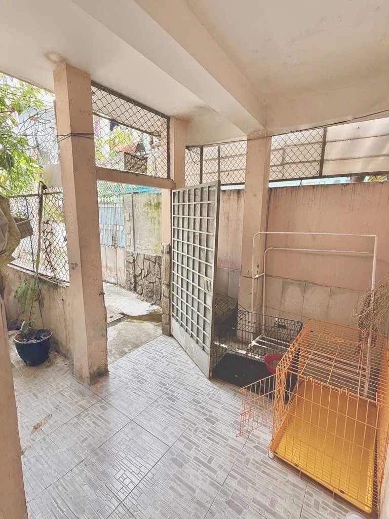 NHÀ BÁN  2 MT- NỞ HẬU 7.7M TÀI LỘC - Đ.XÓM CHIẾU - GIAO THƯƠNG TÔN ĐẢN- TÔN THẤT THUYẾT - GẦN CHỢ, 4