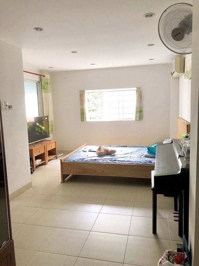 BÁN NHÀ NGANG LỚN 5.9M- CÁCH VÀI BƯỚC CHÂN RA MT XÓM CHIẾU- LƯU THÔNG TÔN THẤT THUYẾT- NGUYỄN TẤT 4