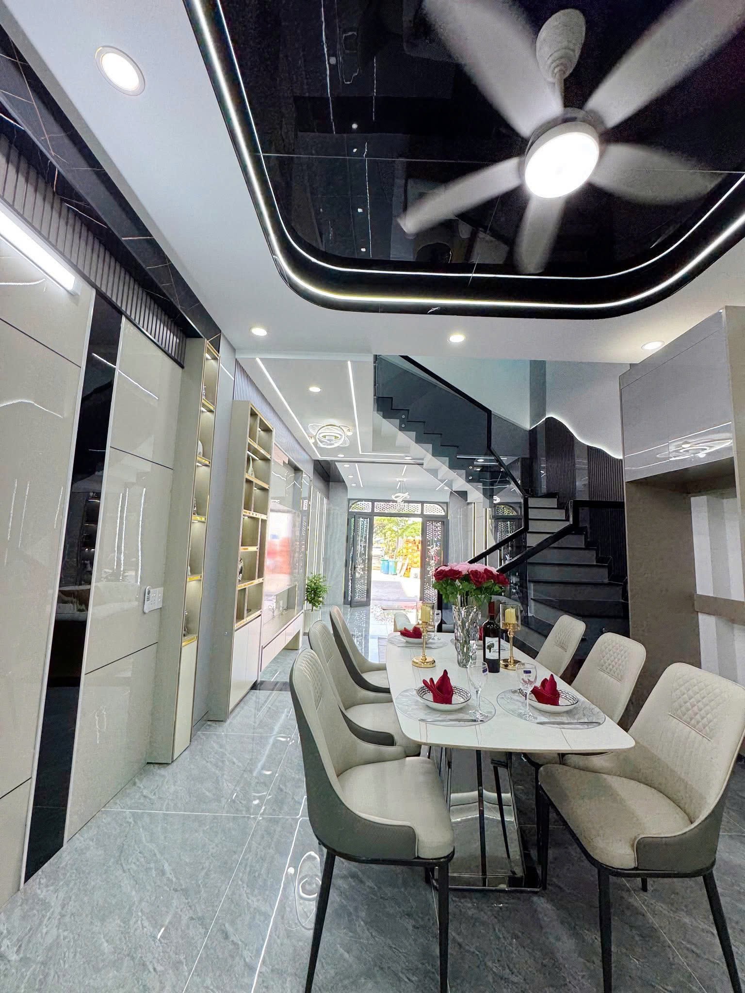 Cần bán Nhà mặt tiền đường Hồ Văn Cống, Phường Hiệp Thành, Diện tích 120m², Giá Thương lượng 4