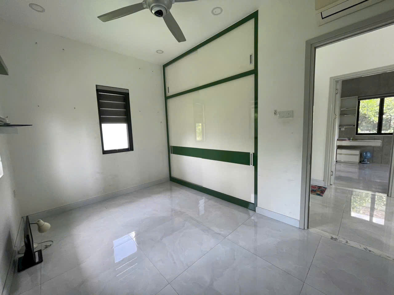 Cho thuê Biệt thự Phường Phú Hữu, Quận 9, Diện tích 195m², Giá 25 Triệu/tháng