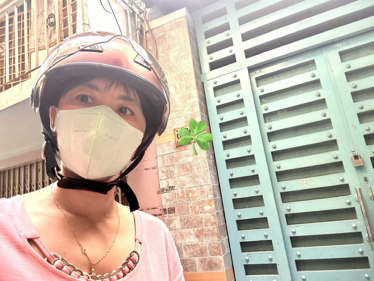 BÁN NHÀ Đ. BẾN VÂN ĐỒN- NHÀ 3 TẦNG- CÁCH 30M RA MT XE HƠI- GIAO THƯƠNG Q8, Q1 CHỈ 2 PHÚT ĐẾN