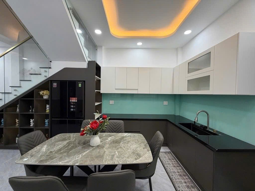 BÁN NHÀ HẺM XE HƠI 160 NGUYỄN VĂN QUỲ 4