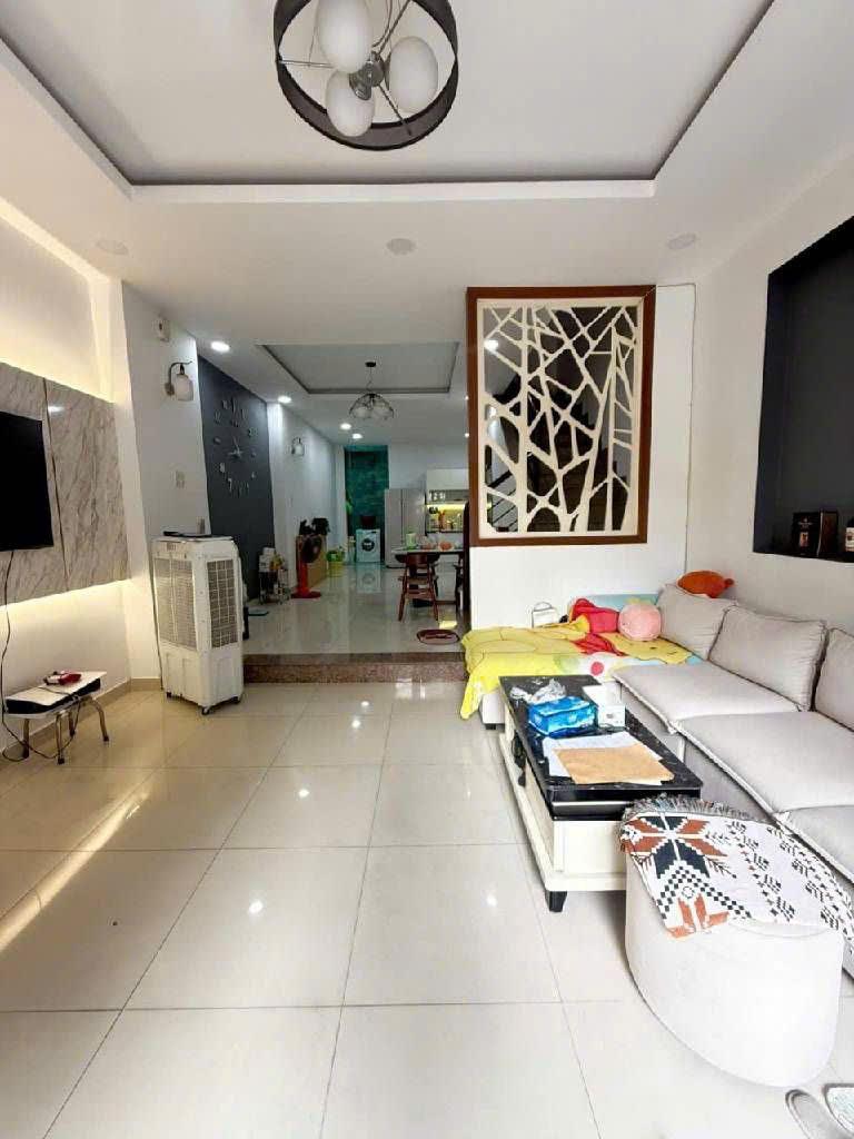 BÁN NHÀ HẺM XE HƠI THÔNG LÂM VĂN BỀN 3