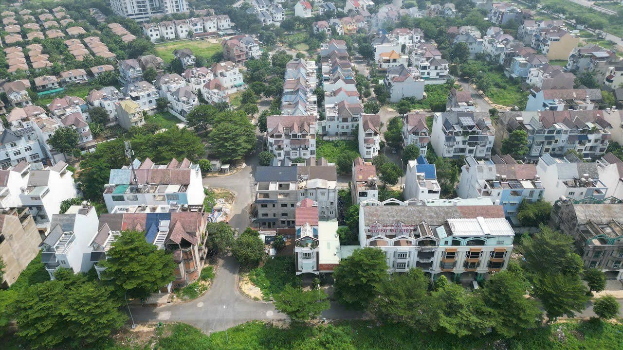 Cần bán Nhà mặt tiền Phường Long Trường, Quận 9, Diện tích 132m², Giá Thương lượng 2