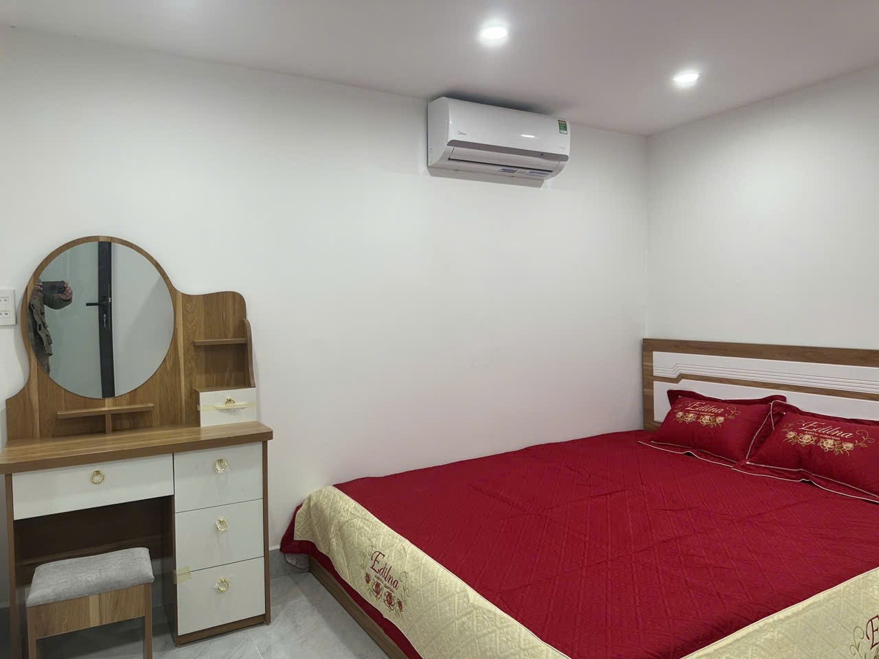 SIÊU PHẨM NHÀ MẶT TIỀN ĐINH NHẬT TÂN – FULL NỘI THẤT – XÁCH VALI Ở NGAY