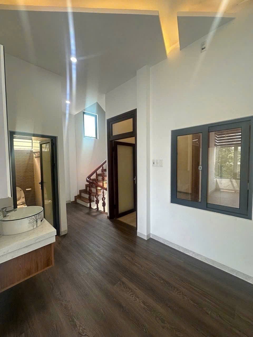 Mặt tiền đường 7.5m gần Chợ Tân An, Công viên, trường học, 3 mê cứng như mới, dòng tiền 12tr 3