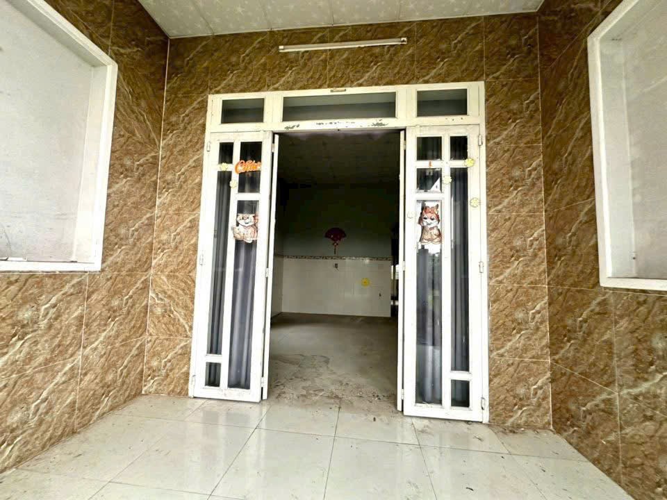 Bán nhà cấp 4 đuờng beton xe ba gác Nhựt Chánh , Bến Lức dt 217m2 full thổ 2pn , 1wc giá 1,19 tỷ 4