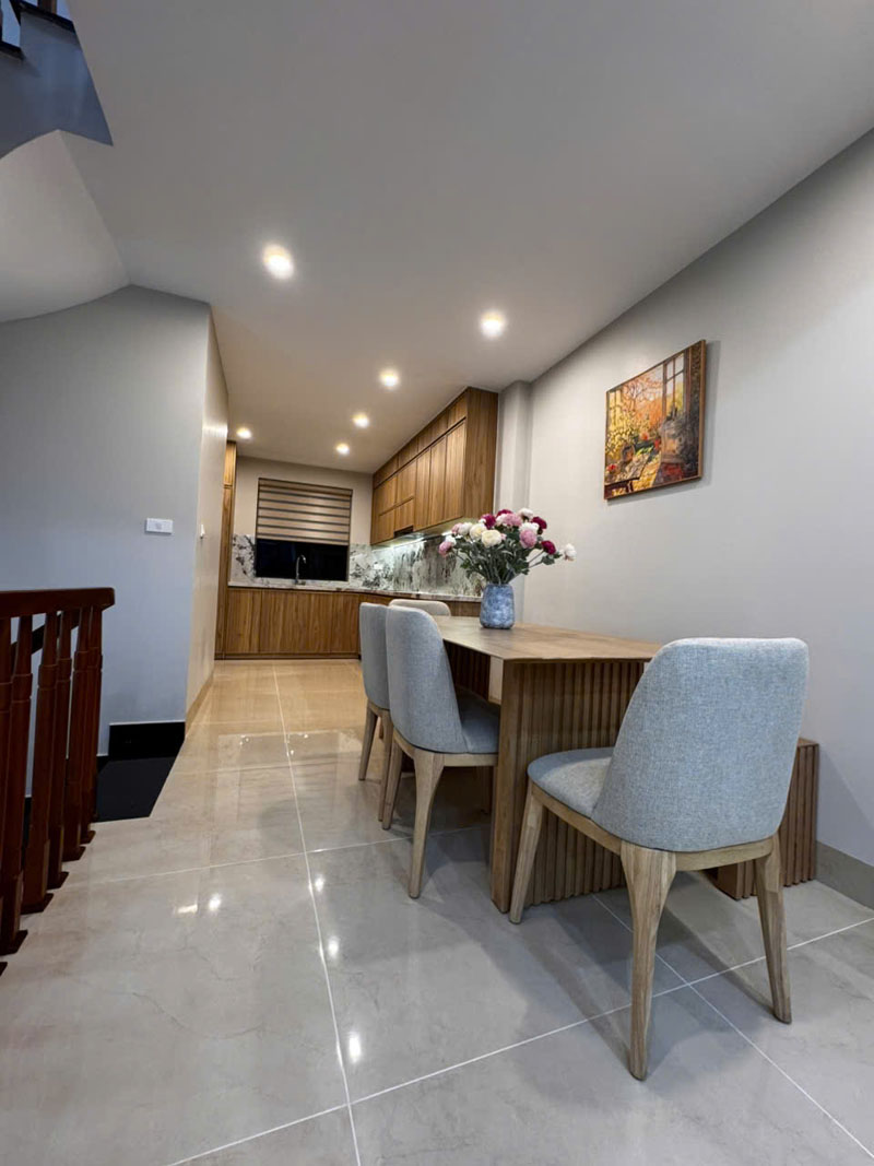 Cần bán 69,3m2 nhà 4 tầng mặt ngõ 142 Lệ Mật. Có quy hoạch mở rộng lên đường 13m 5