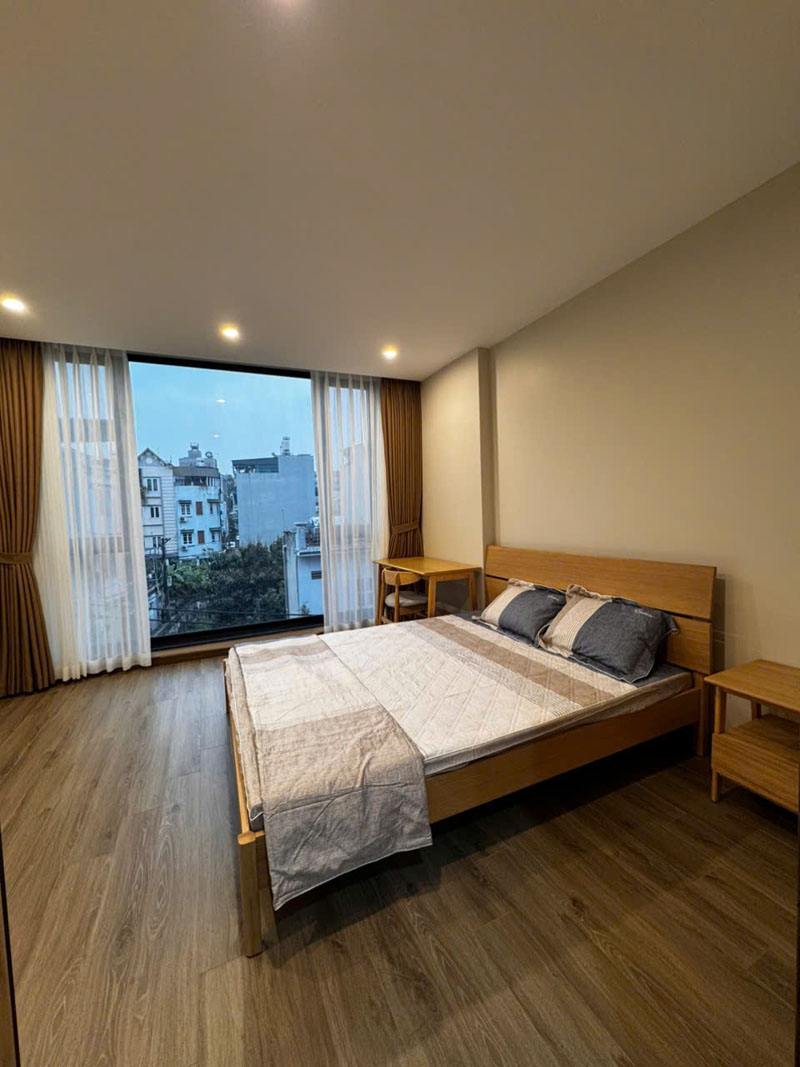 Cần bán 69,3m2 nhà 4 tầng mặt ngõ 142 Lệ Mật. Có quy hoạch mở rộng lên đường 13m 8