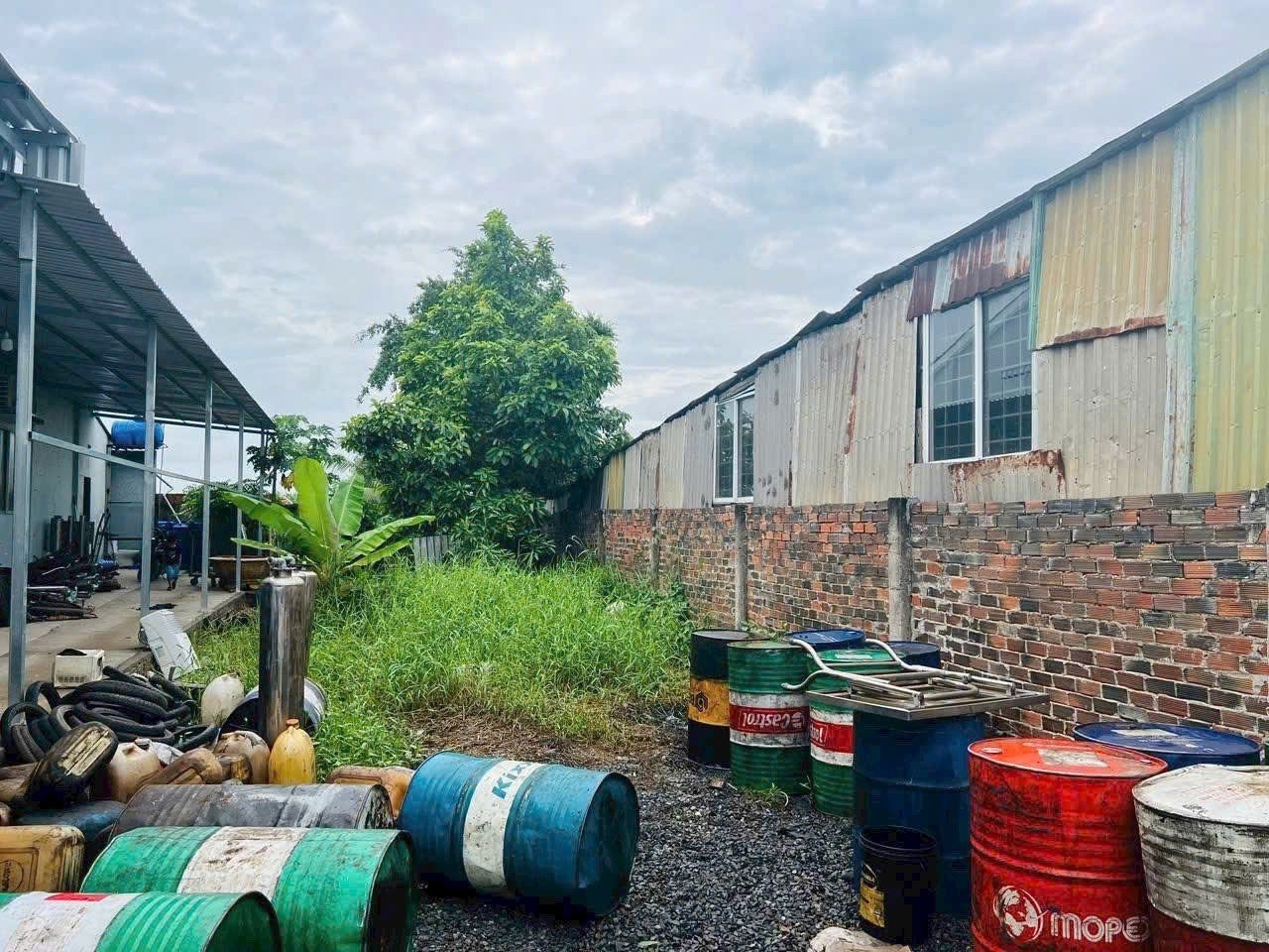 Đất thổ cư 200m2 mt QL50 mặt bằng kinh doanh giá rẻ đầu tư 2 tỏi 1 3