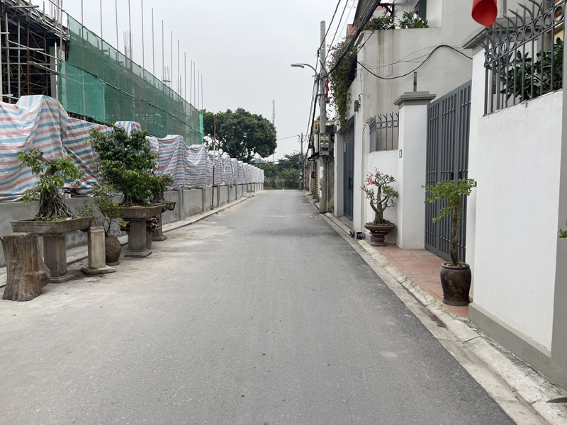 Cần bán 102m2 đất Làng Vàng, Gia Lâm. Đường thông xe ô tô 7 chỗ 3