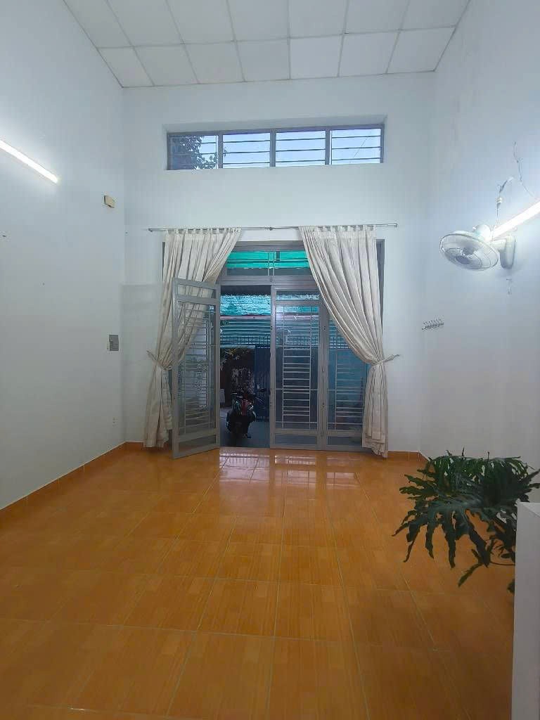 NHÀ C4 74M2 LÊ VĂN CHÍ - GẦN ĐH SƯ PHẠM KỸ THUẬT - GA METRO THỦ ĐỨC 3